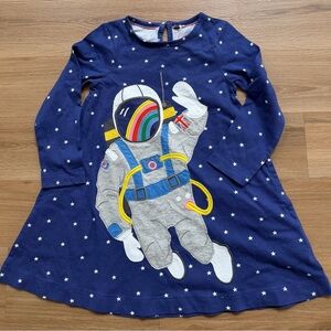 NWT. Mini Boden Appliqué Starboard Blue Space Scene, Size 4-5y